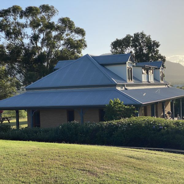 Berenbell Lodges & vineyard views
