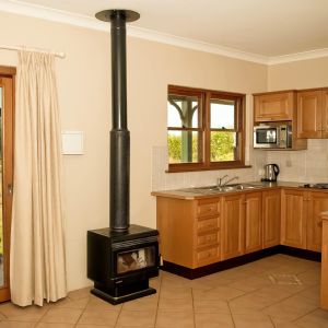 Berenbell Vineyard Retreat - Kitchen area in a Two Bedroom Lodge