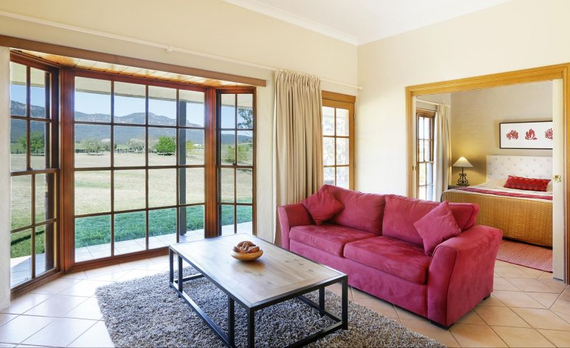 Berenbell Vineyard Retreat - Lounge area in a One Bedroom Cottage