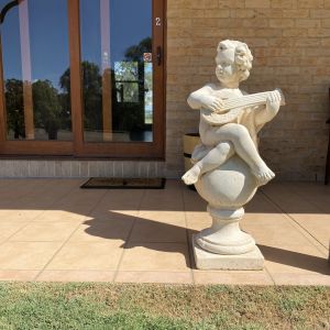 Statue at Berenbell Vineyard Retreat